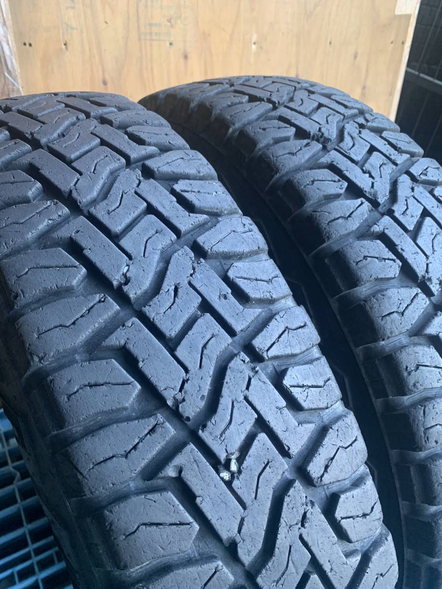 バリ山 トーヨー オープンカントリー 185/85R16 製造年数18年 残溝約6.1 7.5㎜ 2本セット MADE IN JAPAN_画像3