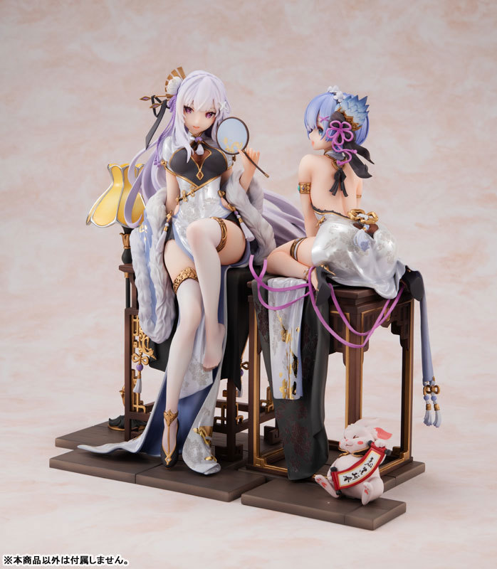 新品未開封　ゼロから始める異世界生活エミリア、レム優雅美人２体　1/7スケール　美少女　かわいい　チャイナドレス　美乳　フィギュア_画像2