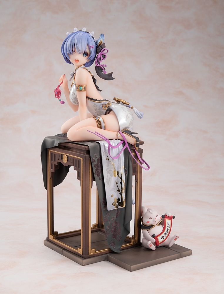 新品未開封 送料無料 ゼロから始める異世界生活エミリア レム 新品未開封 送料無料 ゼロから始める異世界生活エミリア レム