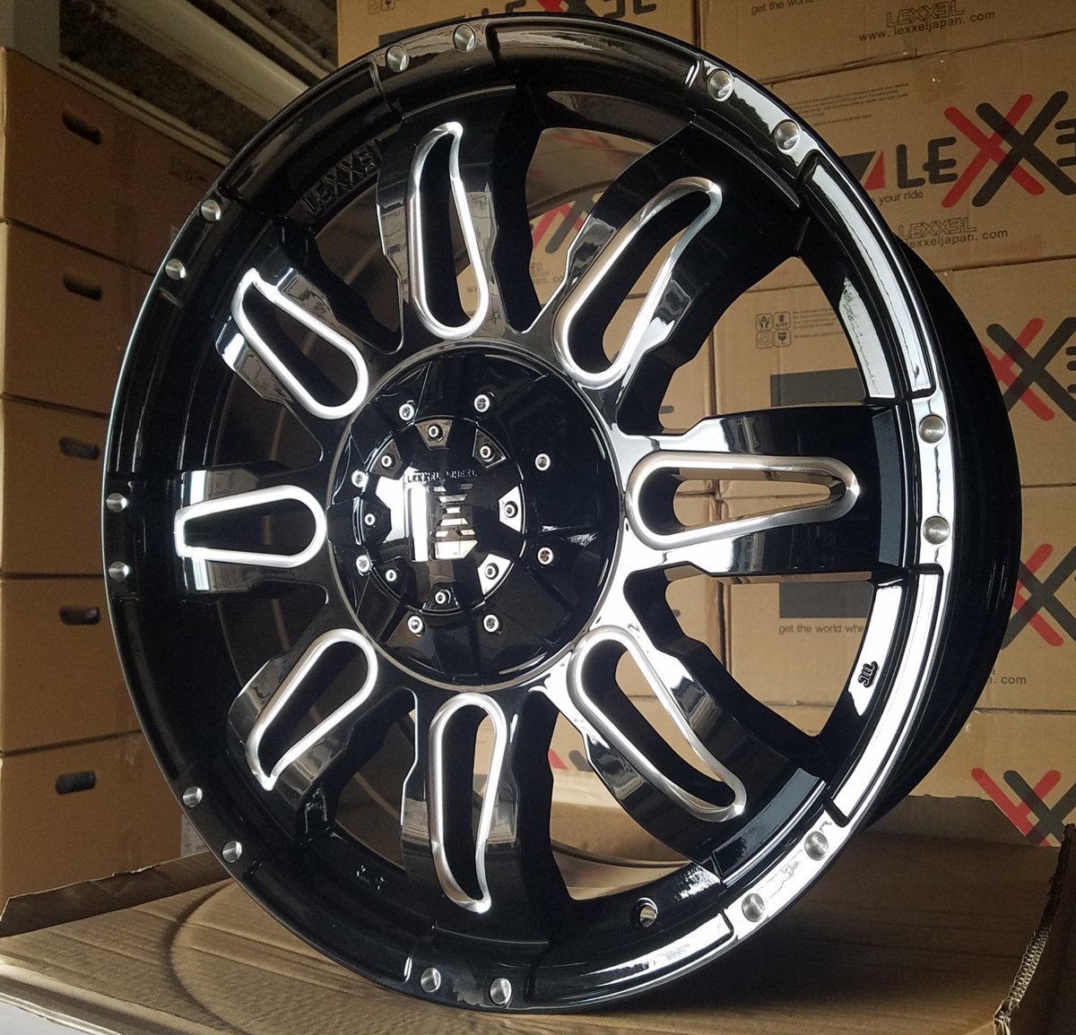 国産スタッドレス LEXXEL Balano プラド ハイラックス FJ サーフ H3 ブリヂストン ブリザック DM-V3 265/70R17 265/65R17 275/65R17_画像6