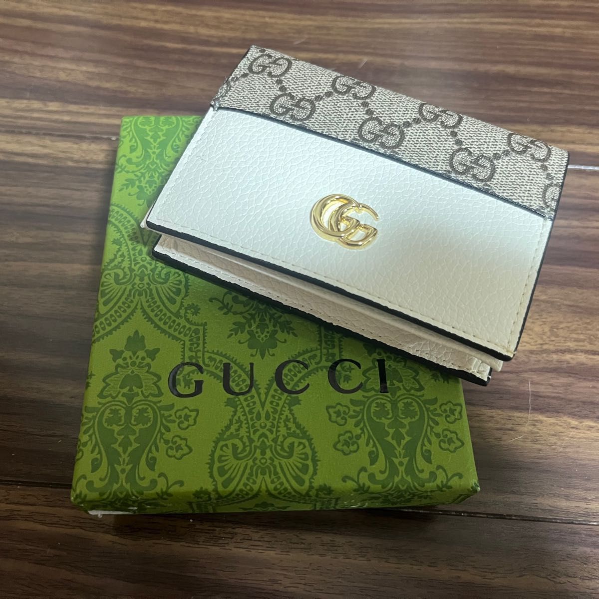 〔GGマーモント〕オンライン限定 カードケース ウォレット グッチ GUCCI 財布　ミニ財布　二つ折り財布