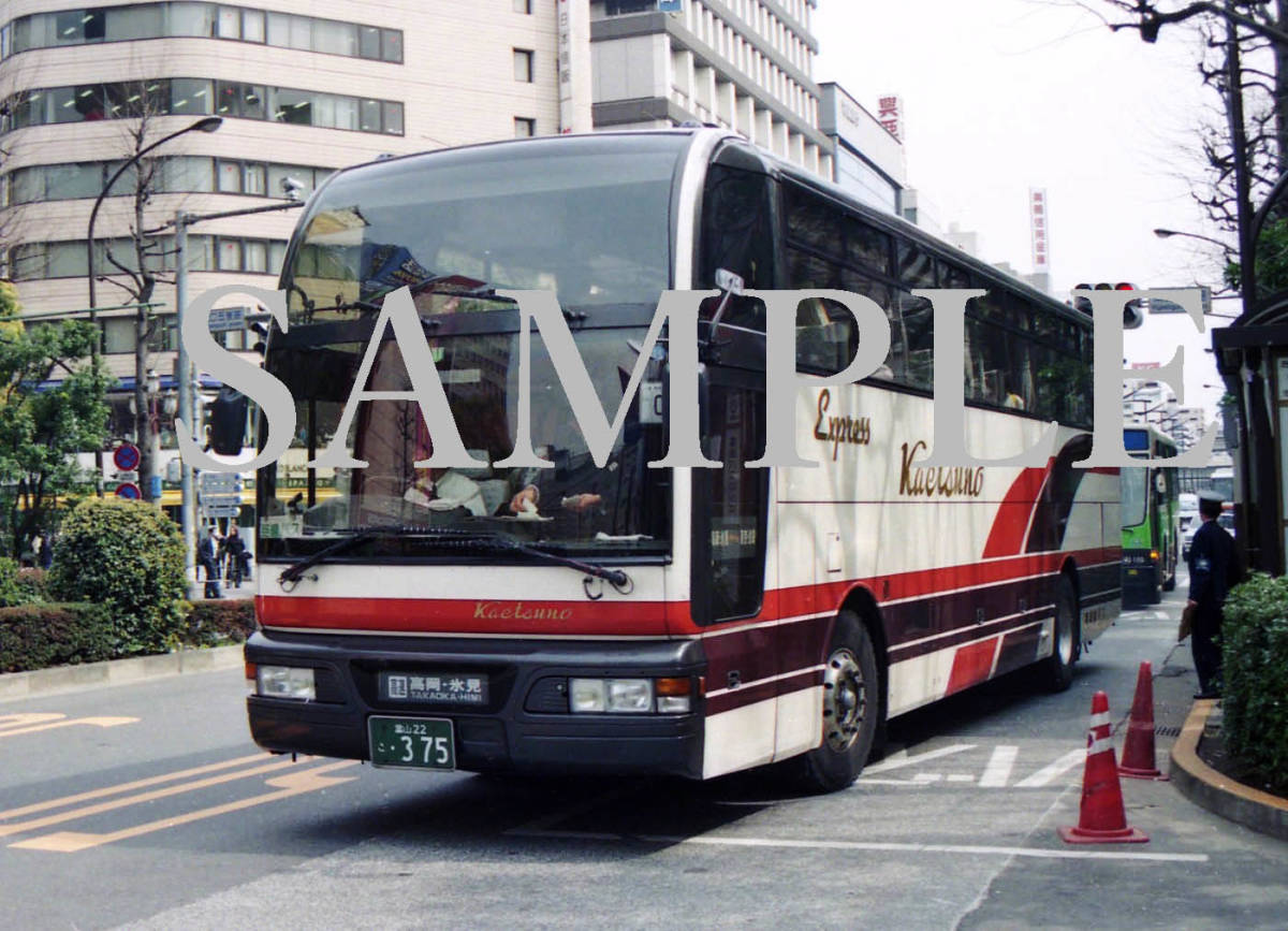 Ｆ【バス写真】Ｌ版１枚　加越能バス　スペースウイング　東京線_画像1