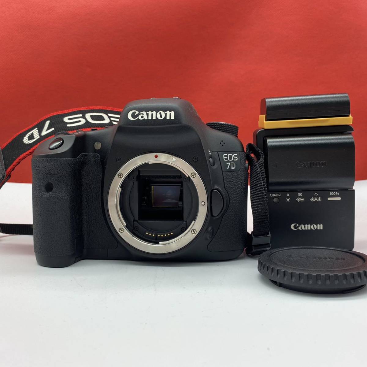 ◇A Canon EOS 7D デジタル一眼レフカメラ ボディ バッテリー 充電器