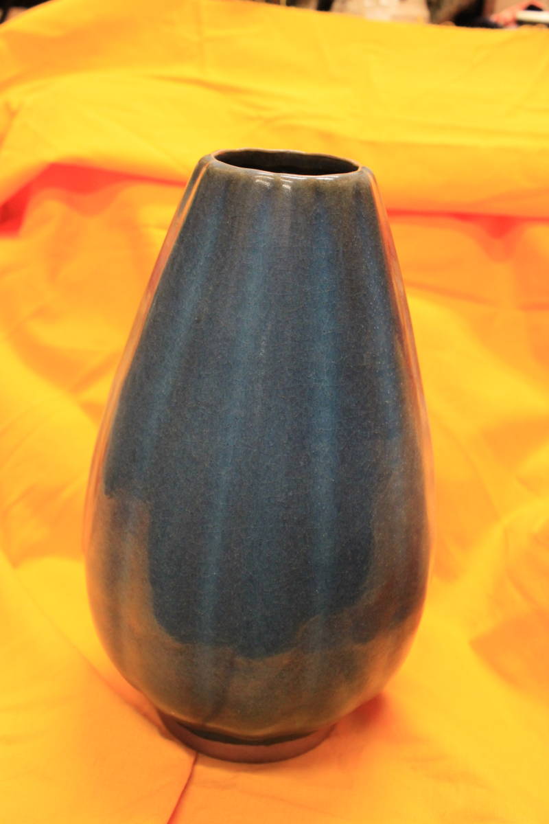 欽窯藍釉花瓶