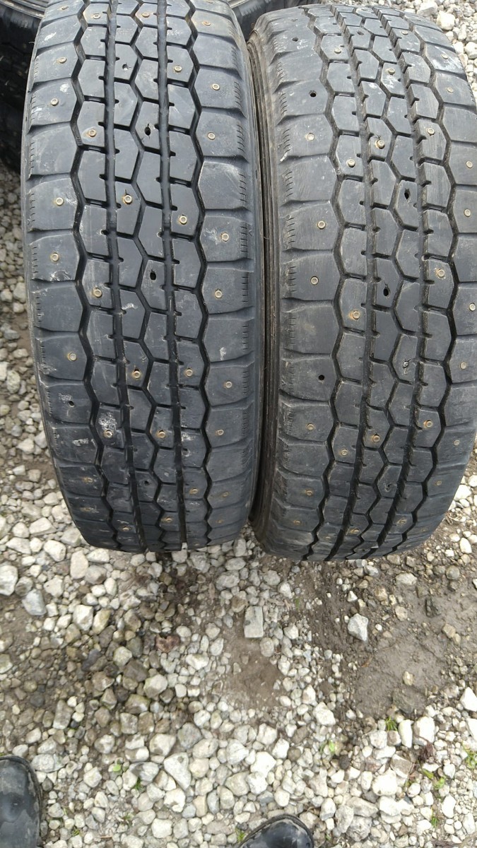 No4 б/у шина 205/65R16LT DL SPLT21 включая доставку 4шт.@ Dunlop шиповки 