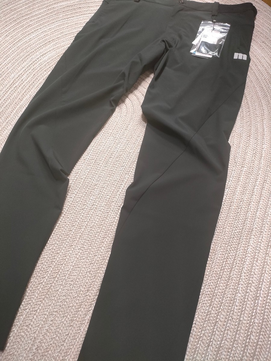 新品 定価20900 マンシング ウエストゴム ストレッチ パンツ w85 速乾 立体設計ゴルフ 黒 メンズ MunsingWear スラックス エンボイ_画像3