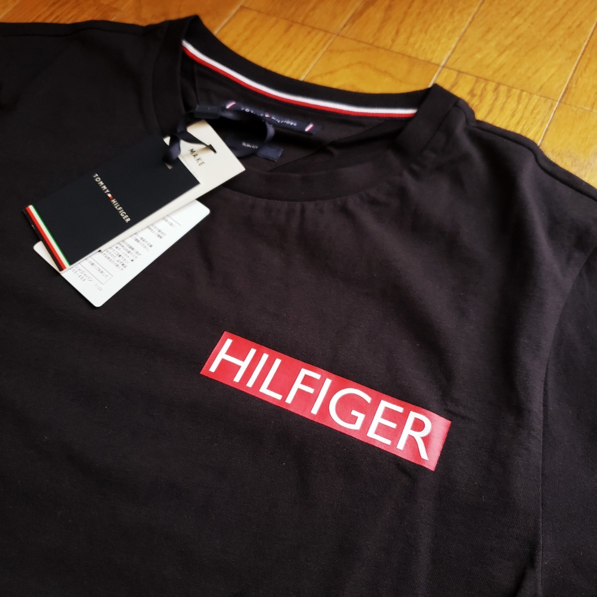 【新品】トミーヒルフィガー Mサイズ ラベルロゴ Tシャツ ブラック TOMMY HILFIGER_画像3