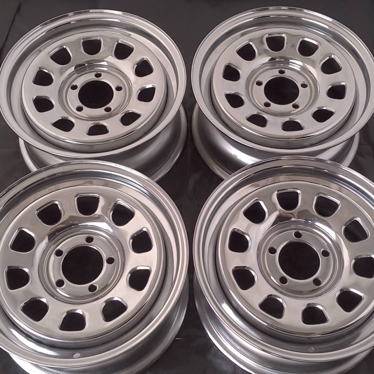 中古 デイトナクローム 16-7.0 +33 5穴114.3 ホイール4本セット 16