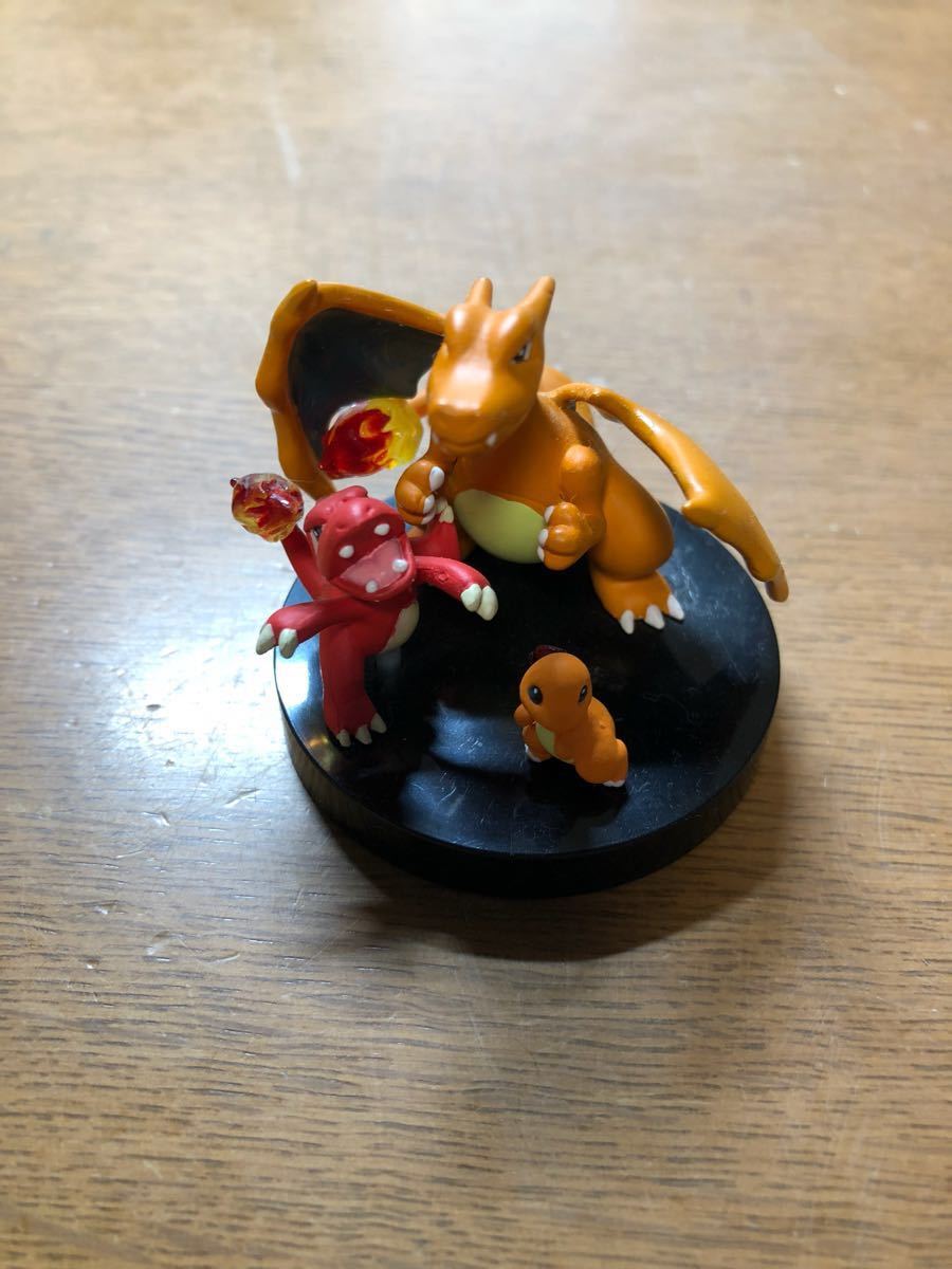 立体ポケモン図鑑 ヒトカゲ リザード リザードン ポケモン フィギュア