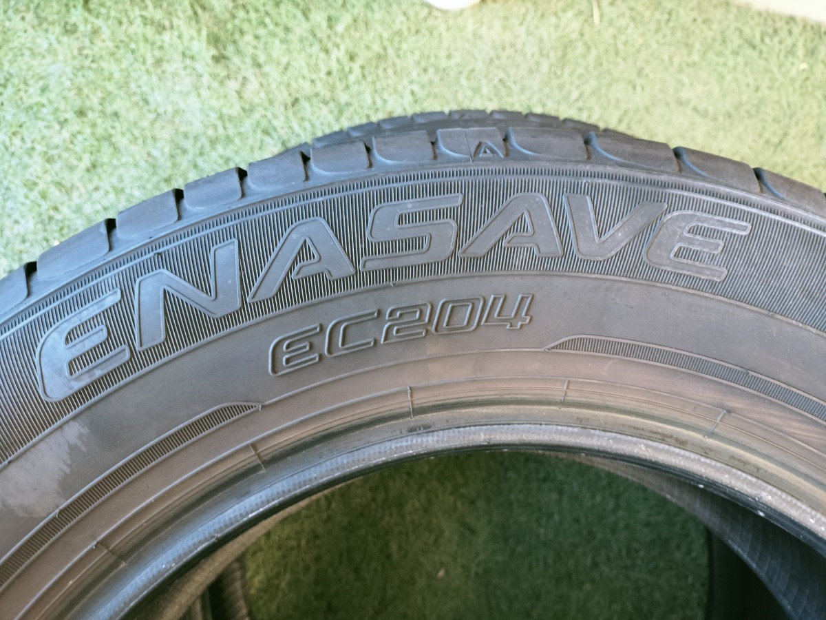A352 195/65R15 91H 2本セット　DUNLOP ENASAVE EC204 IN/OUT指定あり　一本2020年製一本2921年製_画像5
