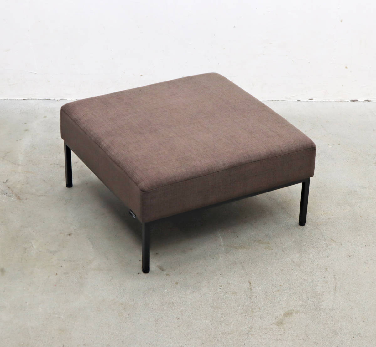 ◆FLANNEL SOFA フランネルソファ PLACE STOOL プレイス スツール オットマン ソファ モダン 1台/北欧カッシーナIDC/NHT01015◆_画像1