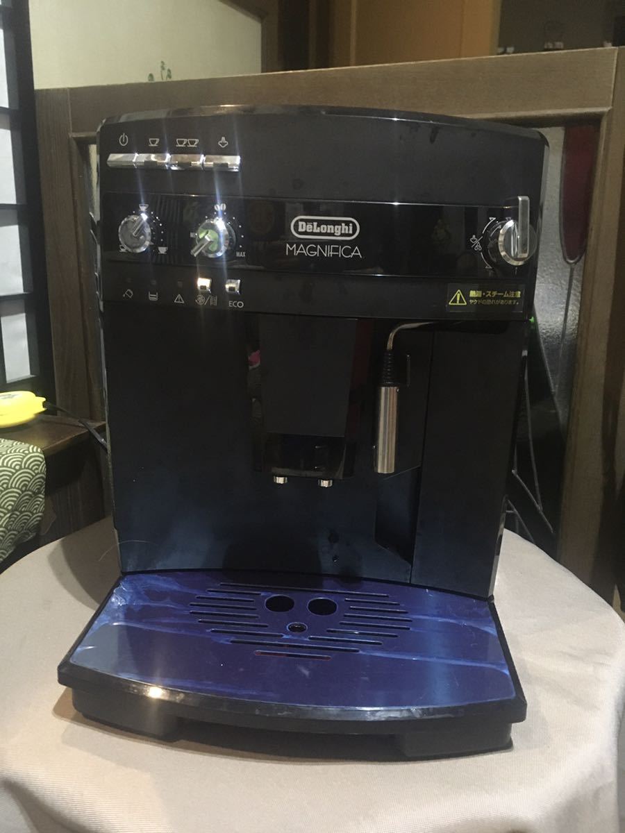 全自動エスプレッソマシン デロンギ デロンギマグニフィカ ESAM03110B