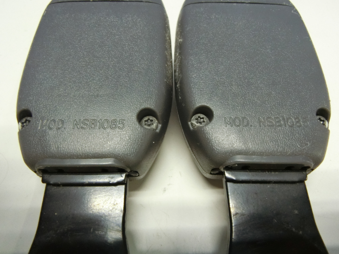 [FF431] タント カスタム L350S リア シートベルト キャッチ バックル 左右セット_画像2