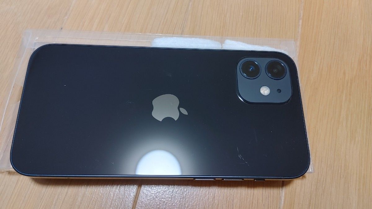 SIMフリー iPhone 12 64GBソフトバンク認定中古品