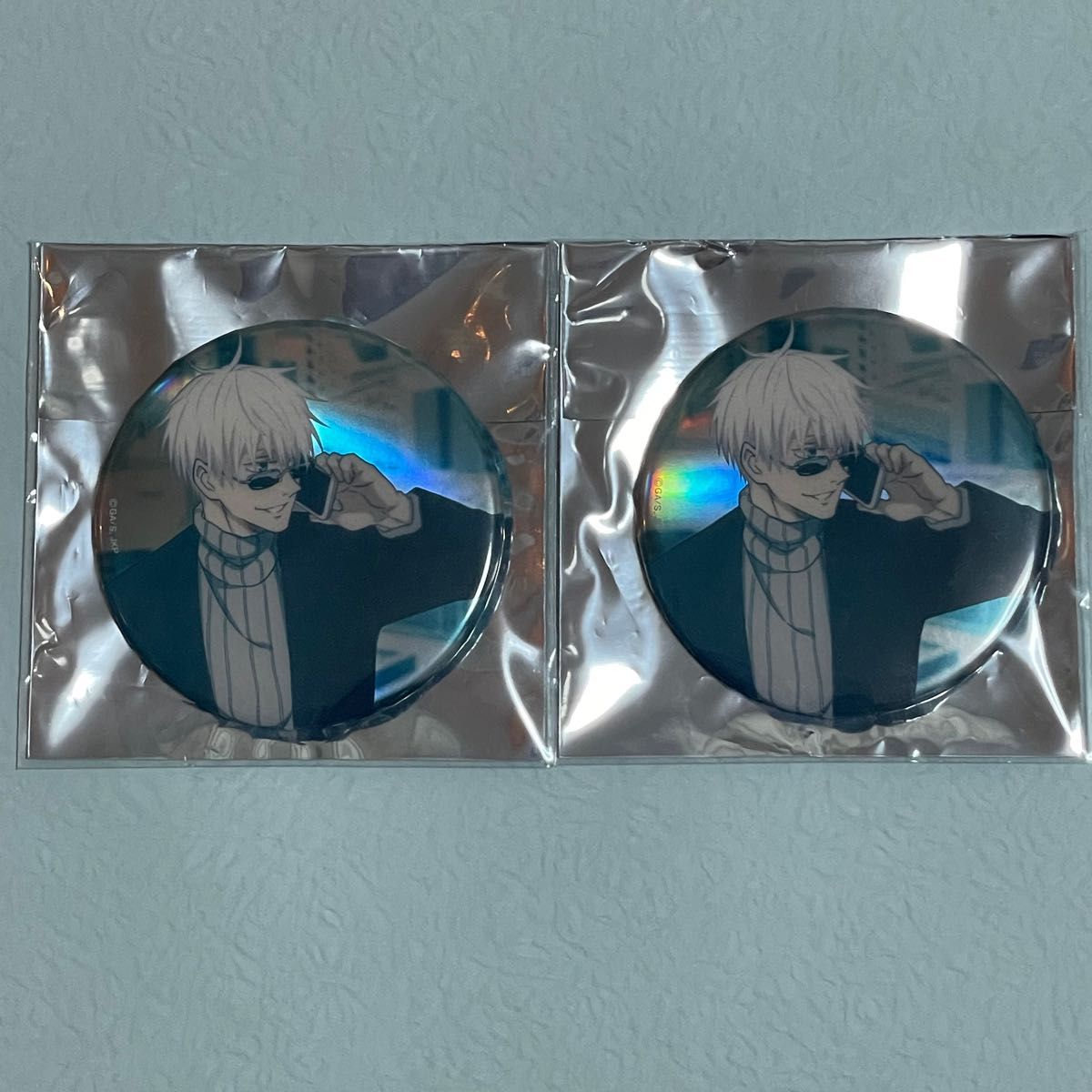 MAPPA 10th オーロラ缶バッジ 五条悟 2個|PayPayフリマ