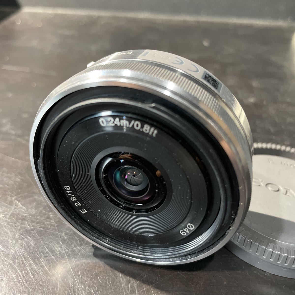 SONY ソニー SEL16F28 現状品 中古 一眼レフ レンズ_画像2