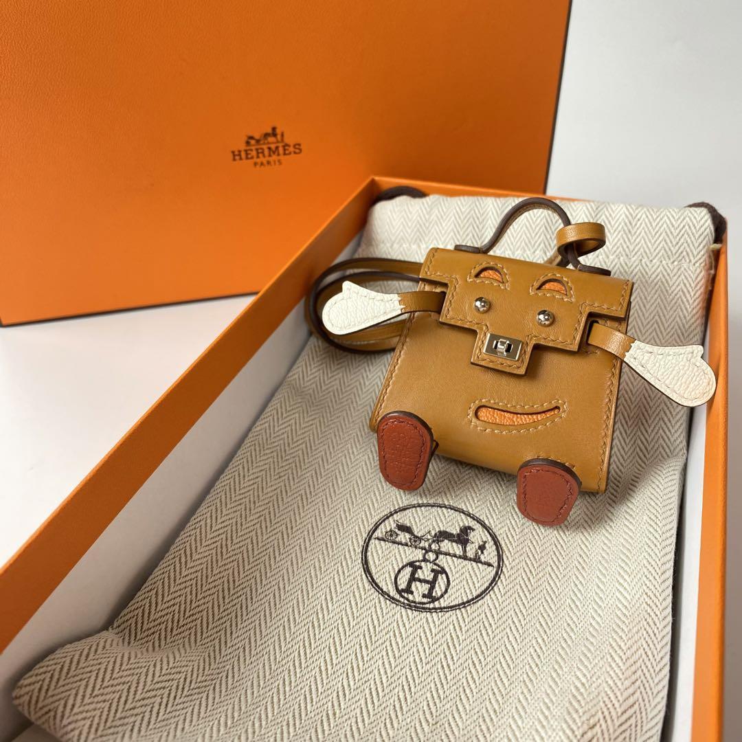 値引きする HERMES 未使用 ビジュードサック 箱付き Z刻印 チャーム