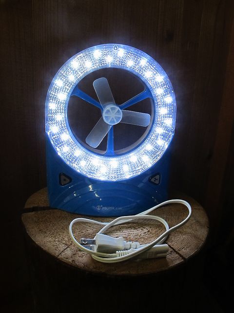 充電式扇風機　&　32LEDライト　美品　キャンプや非常時に、_画像2