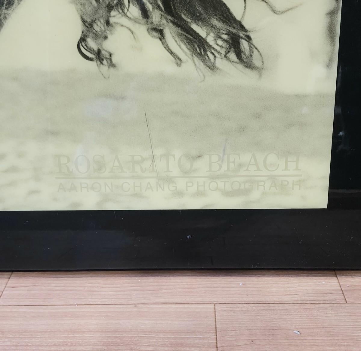 ROSA RITO BEACH AARON CHANG PHOTOGRAPIT アーロン・チャン ポスター ロザリトビーチ キスするカップル バハのロザリトビーチにて