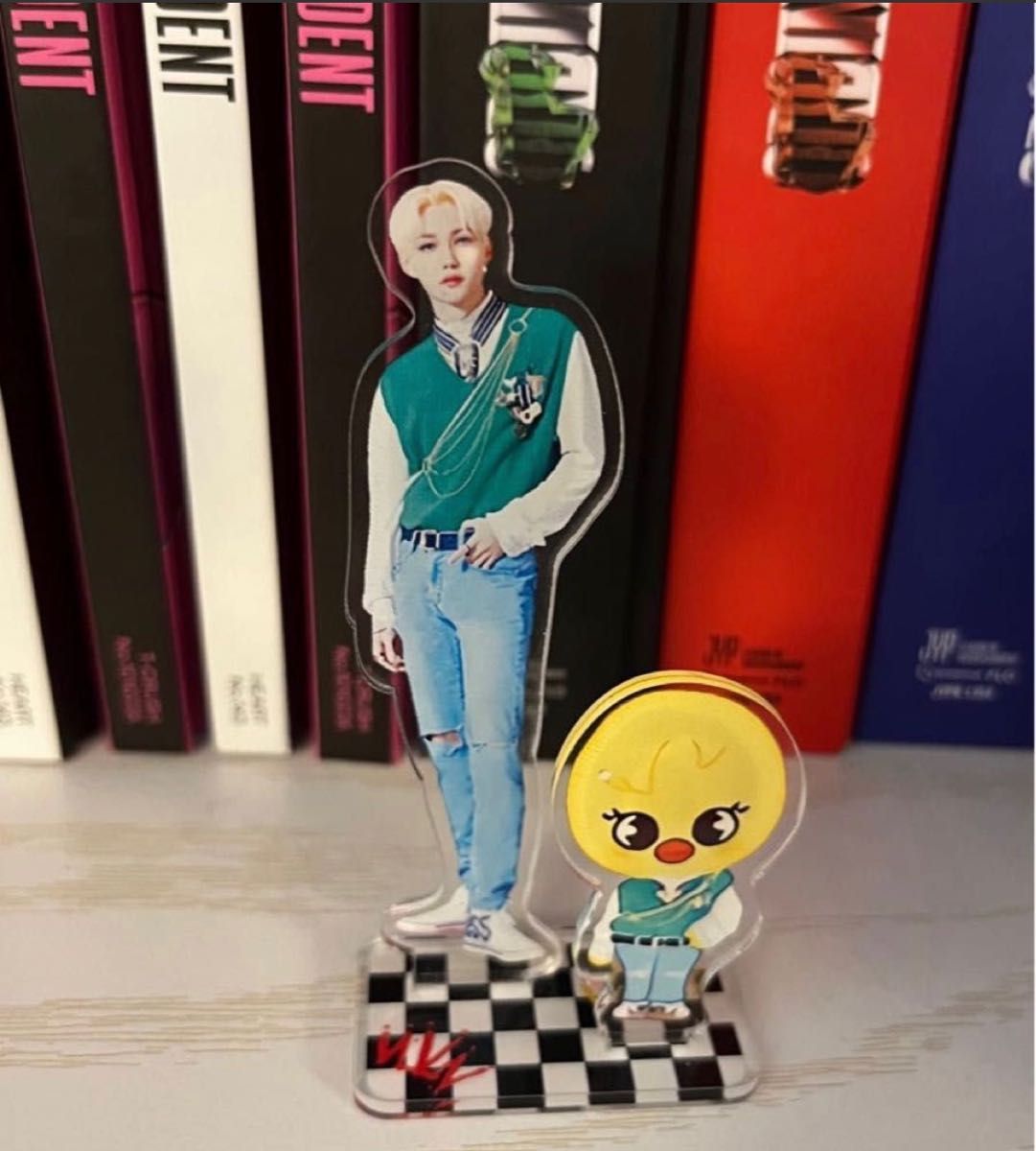 スキズ straykids victory×skzoo リノ リービーットアクスタ スキズ straykids victory×skzoo リノ リービーットアクスタ