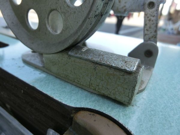 Aめ1S 引き取り限定! 愛知県工業用ミシン三菱DB-120 職業用業務用