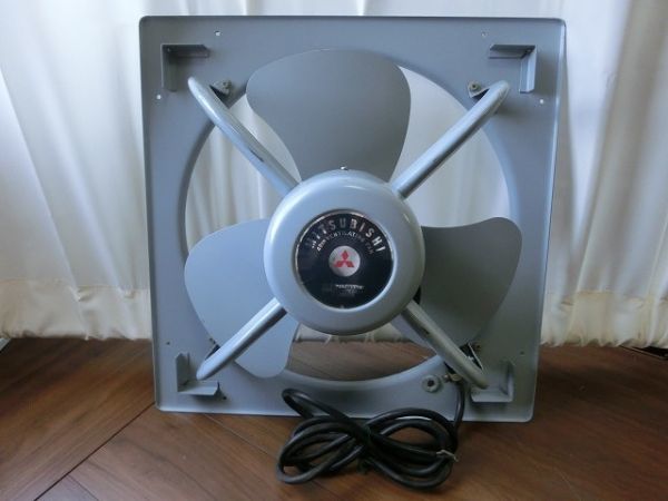 入荷中 ミツビシ MITSUBISHI FAN VENTILATING 40cm 100V 50-60Hz 三菱 換気扇 送風機 大型 1AぬS レトロ 3枚羽 当時物 換気扇 入荷中 ミツビシ MITSUBISHI FAN VENTILATING 40cm 100V 50-60Hz 三菱 換気扇 送風機 大型 1AぬS レトロ 3枚羽 当時物 換気扇