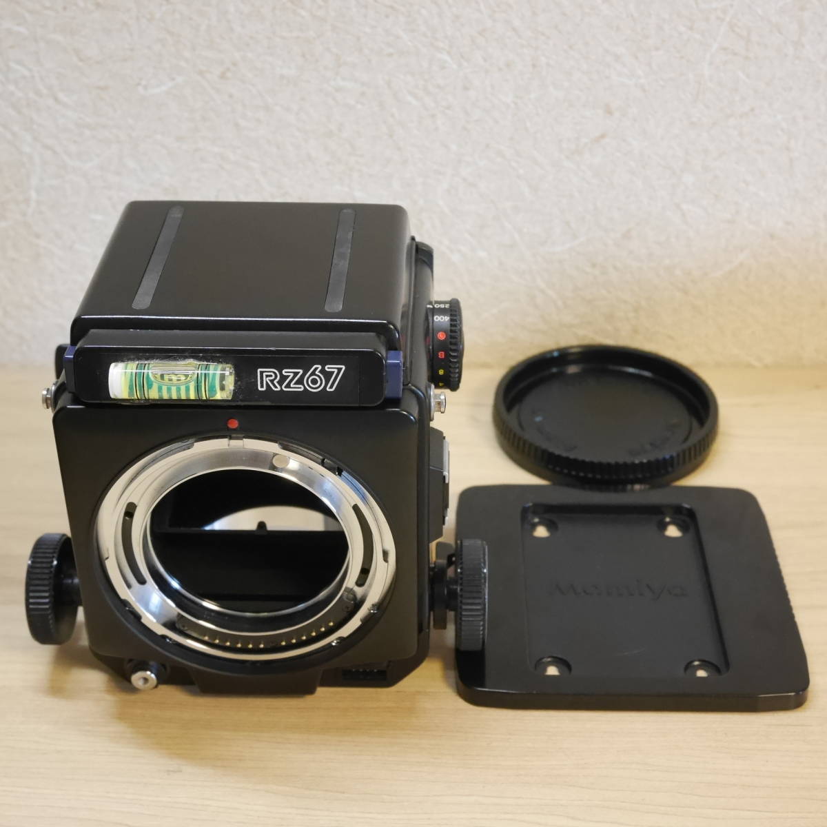 MAMIYA マミヤ RZ67 PROFESSIONAL Body ボディ 中判カメラ PRO-