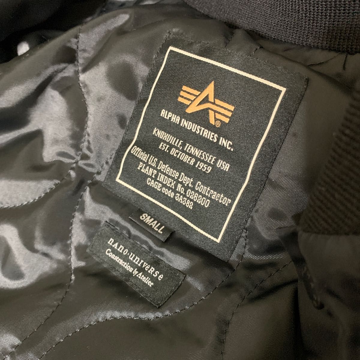 【ほぼ未使用】ナノユニバース　アルファ社とのコラボ・袖レザーMA-1ジャケット
