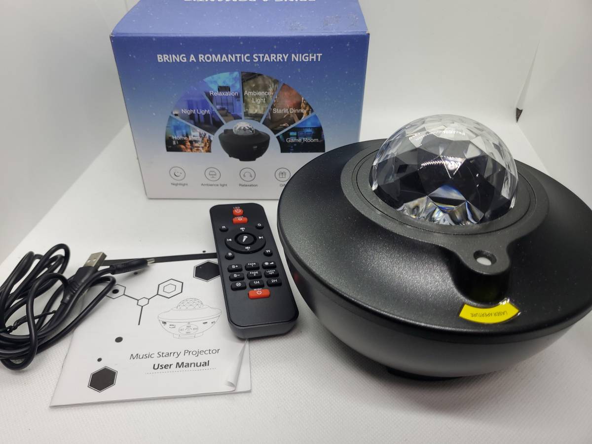 REMOTE NIGHT LIGHT PROJECTOR　新品 リモコン Bluetooth スピーカー 星空 パーティ スタープロジェクター_画像1