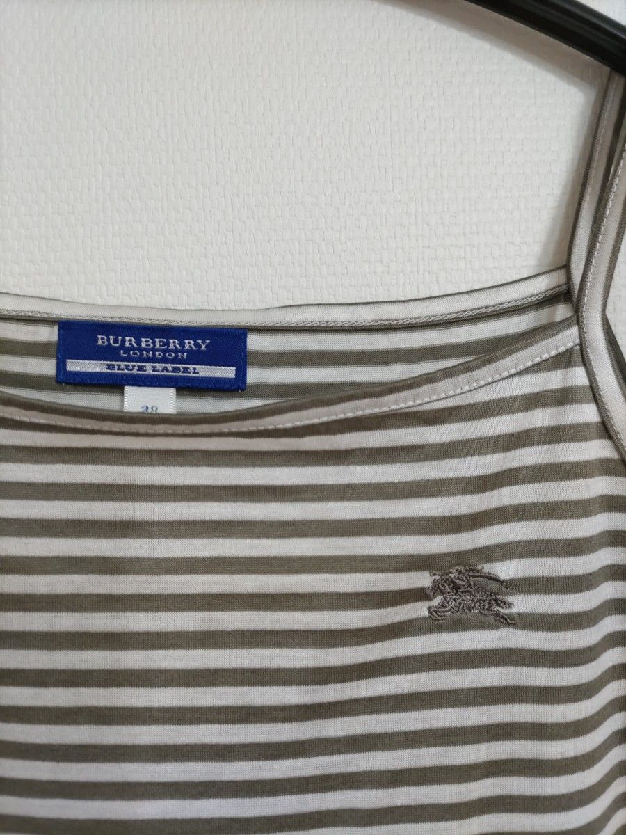 BURBERRY BLUE LABEL(バーバリーブルーレーベル)ピンクベージュ半袖Tシャツ