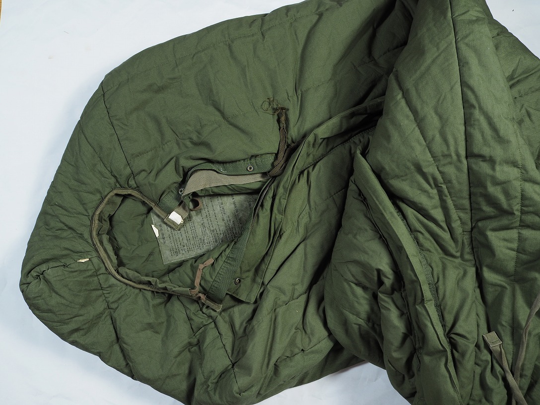 ○未使用 米軍放出品 寝袋（中寒冷地）！検：寒冷地用寝袋 アウトドア