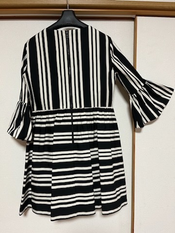 中古美品】アリスアンドオリビア alice & olivia ワンピース 黒/白