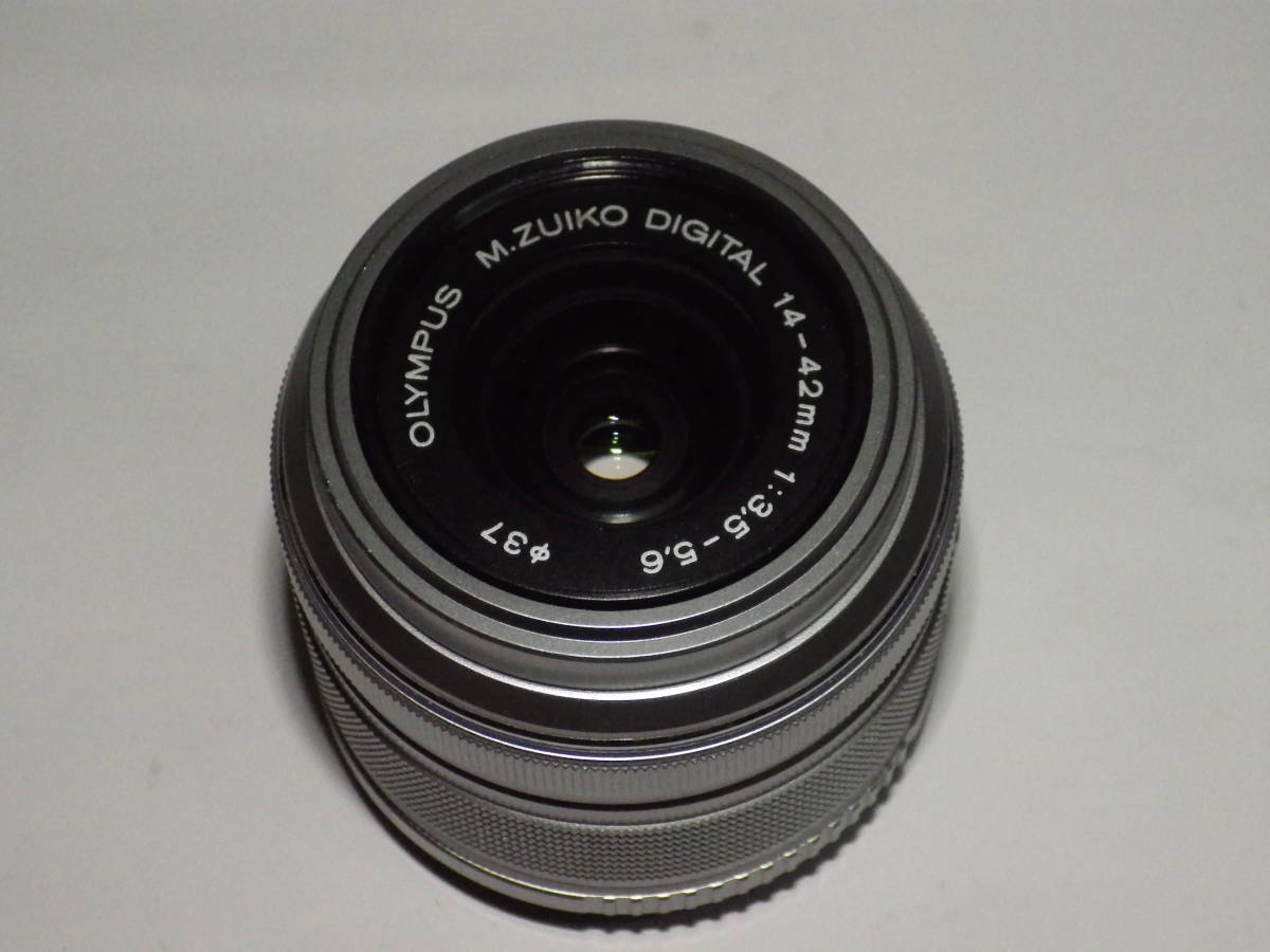 ■中古美品M.ZUIKO DIGITAL 14-42mm 1:3.5-5.6銀■マイクロフォーサーズ用レンズ■動作確認済■_画像1