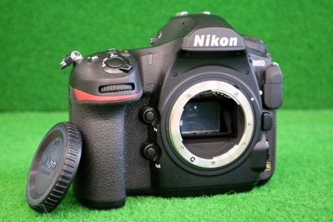 爆売り！ △5003 Nikon デジタル一眼レフカメラ【D850】 ボディのみ