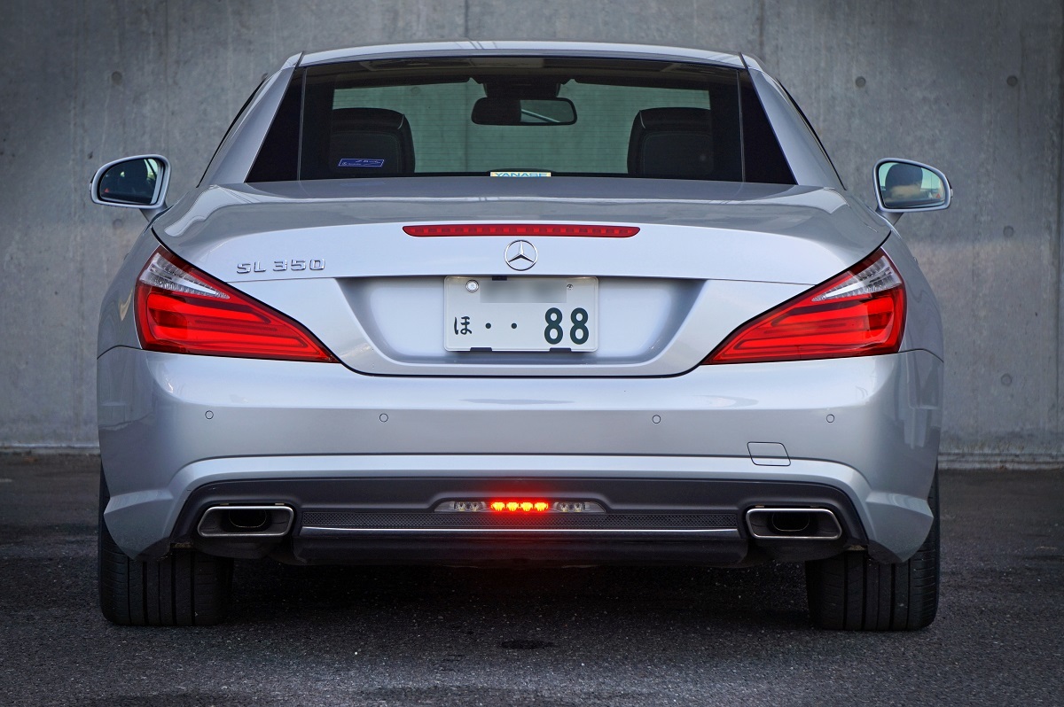 H25y the highest quality!! SL350 BlueEFFICIENCY AMG sport PKG!! radar safety PKG!!* one owner * intelligent light system 