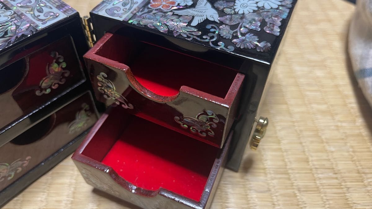 韓国螺鈿細工 ジュエリーボックス 木製 貝殻 漆器 小物入れ 伝統 韓国螺鈿細工 ジュエリーボックス 木製 貝殻 漆器 小物入れ 伝統