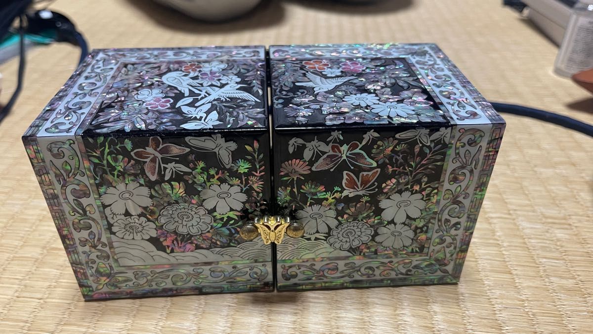 韓国螺鈿細工 ジュエリーボックス 木製 貝殻 漆器 小物入れ 伝統 韓国螺鈿細工 ジュエリーボックス 木製 貝殻 漆器 小物入れ 伝統