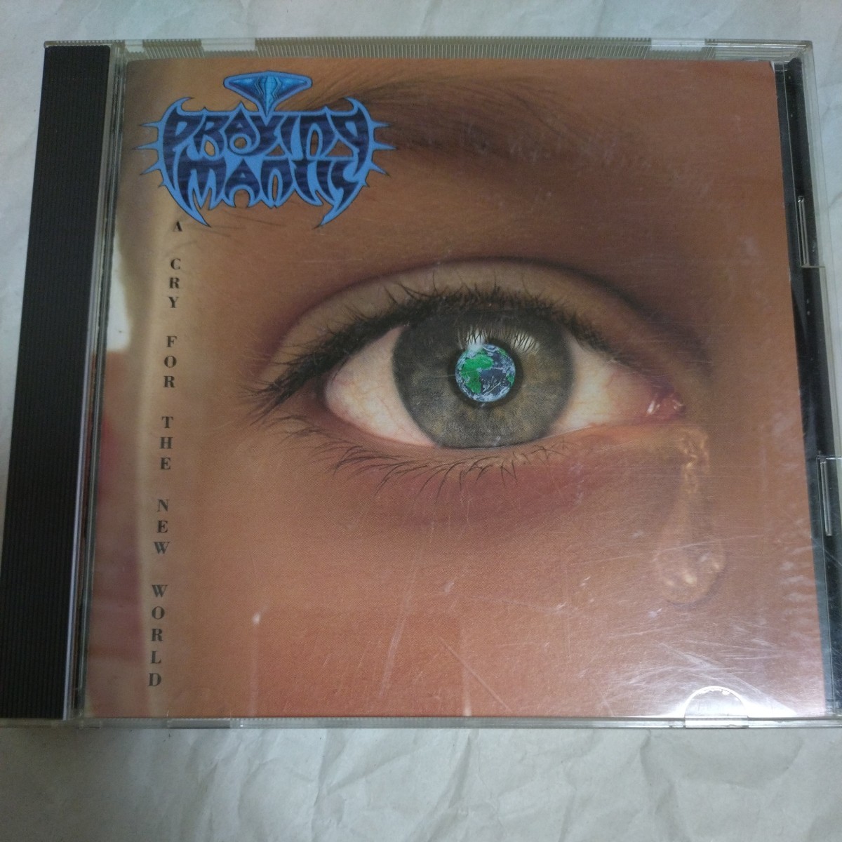 93年発売★ア・クライ・フォー・ザ・ニュー・ワールド★プレイング・マンティス★PRAYING MANTIS PCCY00422 #NWOBHM _画像1