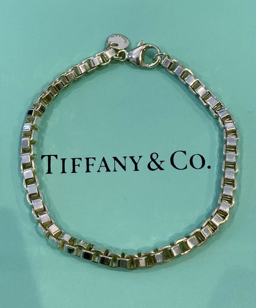 新品 正規品 ティファニー tiffany&co ブレスレット 　シルバー ケース 巾着 紙袋 リボン プレゼント バングル_画像3