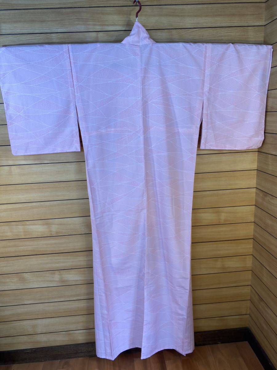 新品！　洗える　単衣　身丈160 化繊　ピンク　着物　定価11,000 タグ付き_画像1