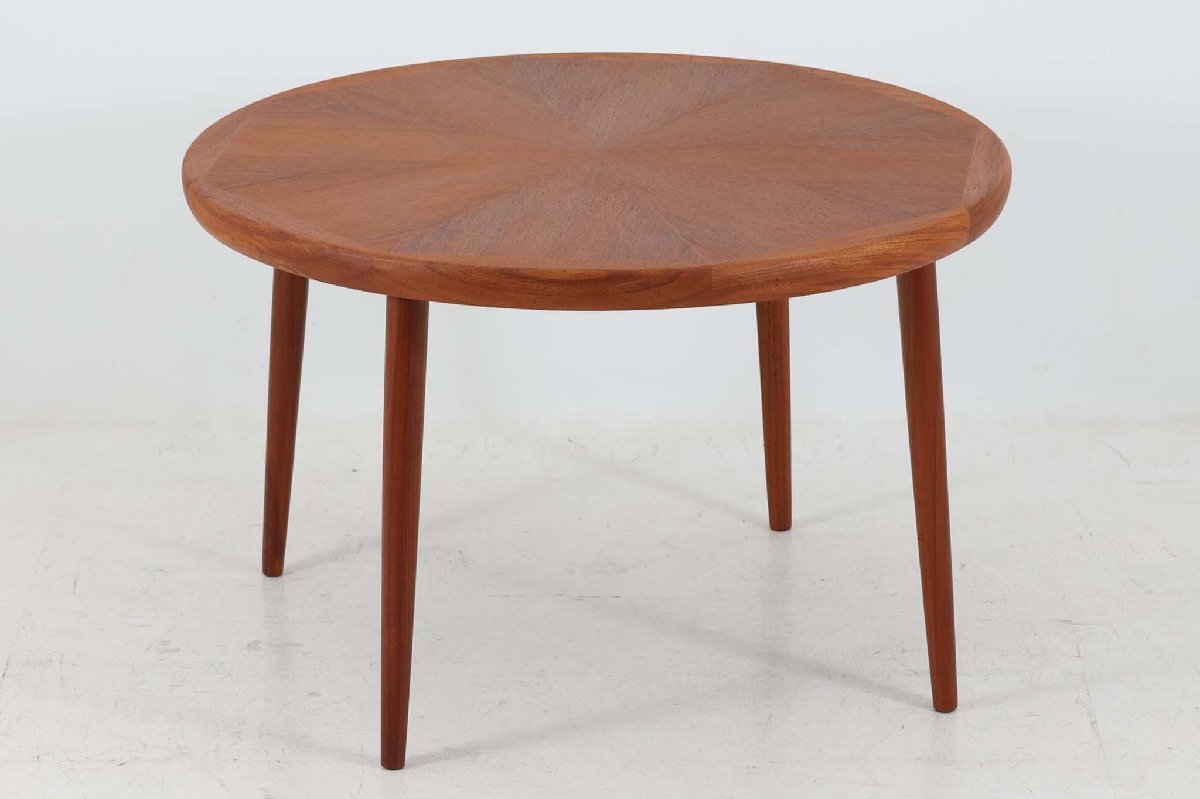 希少　デンマーク製　小ぶりな　円形センターテーブル　直径91cm　チーク材　北欧家具ビンテージ_画像3