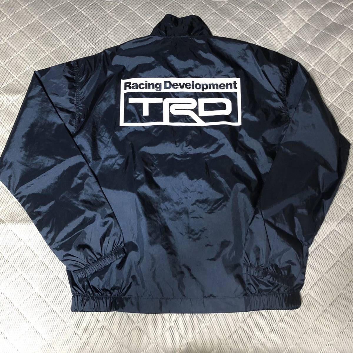 TRD ナイロンジャケット ネイビー TOYOTA RACING DEVELOPMENT TRD ナイロンジャケット ネイビー TOYOTA RACING DEVELOPMENT