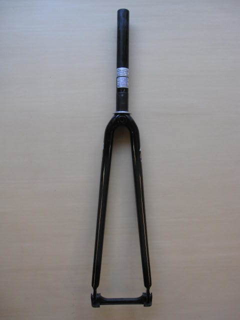 ミズノ(MIZUNO) 1インチ ロード用カーボンフォーク MD-01F ミズノ(MIZUNO) 1インチ ロード用カーボンフォーク MD-01F