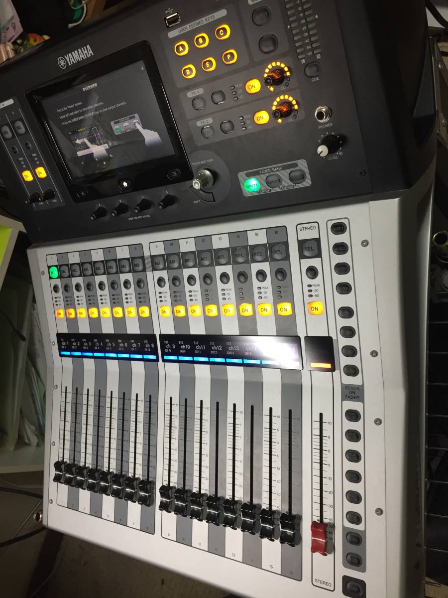 [ beautiful used ]YAMAHA TF1 digital mixing console operation verification OK (1 point ch name. liquid crystal . crack equipped )