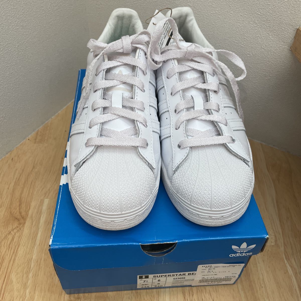 アディダス　adidas スーパースター　superstar White ホワイト　24.5