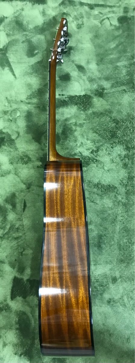 Morris M-255TS モーリス アコースティックギター Morris M-255TS きれいなアコギ 弦高低く 弾きやすい オレンジ