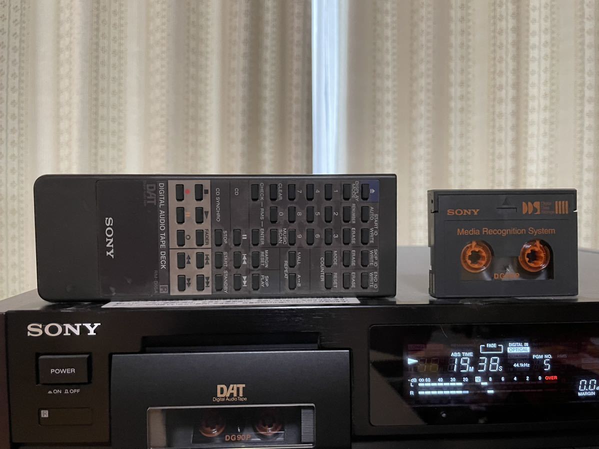 SONY ソニー DATデッキ DTC-57ES 動作品 録再確認時テープ付 リモコン付属　現状品_画像5