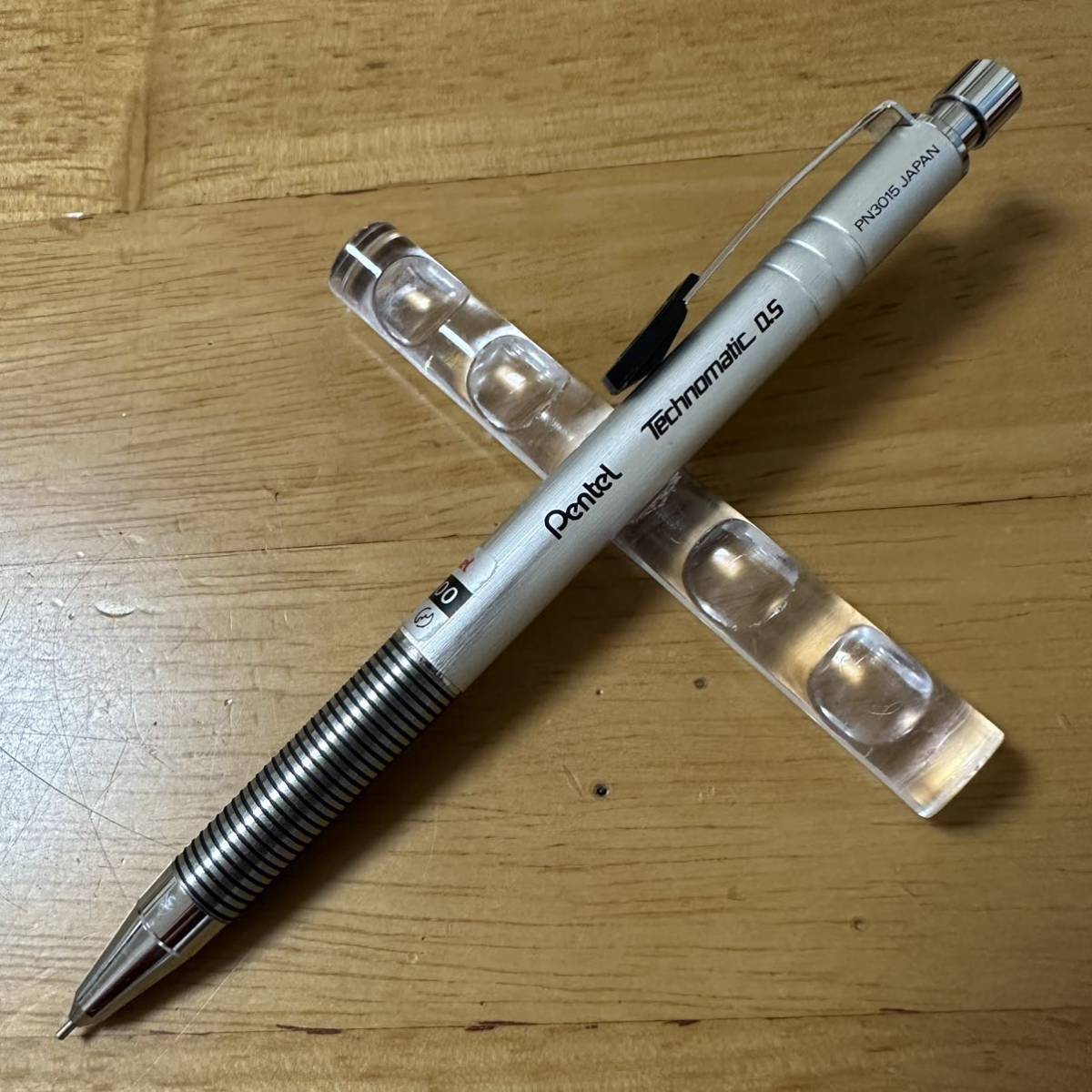 貴重 新品 廃盤 Pentel ぺんてる Technomatic テクノマチック PN3015 シャーペン 0.5mm automatic ヘアライン加工 シール付き 昭和レトロ_画像1