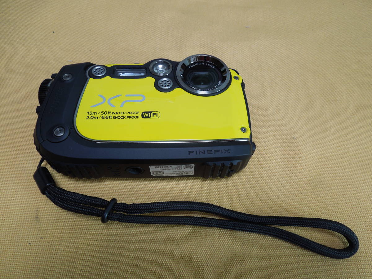 最高の 防水デジタルカメラ／FUJIFILM FinePix XP200／ 中古動作品