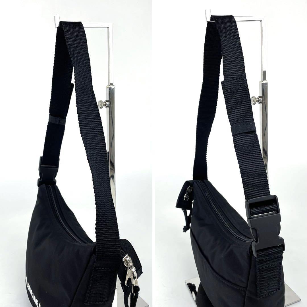 極美品 BALENCIAGA バレンシアガ ショルダーバッグ WHEEL 極美品 BALENCIAGA バレンシアガ ショルダーバッグ WHEEL